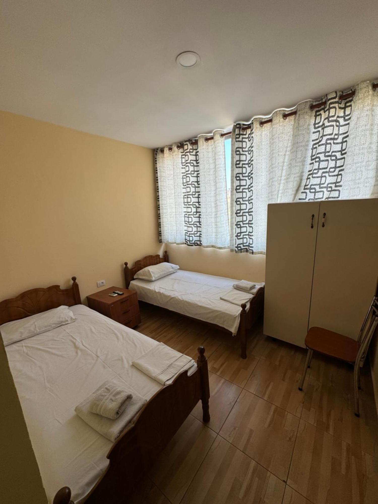 Kombinat Hotel *